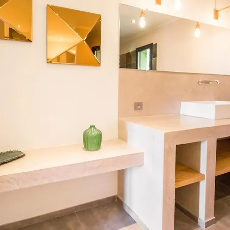 Villa 4 Bd In